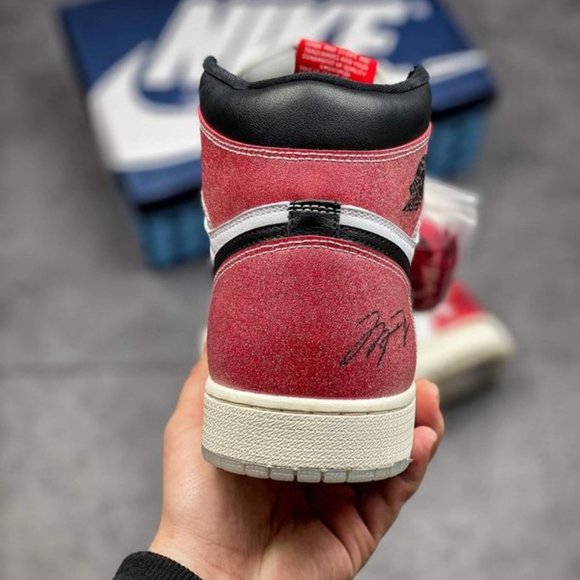Trophy Room x Air Jordan 1 Retro High OG SP \'Chica main image 7